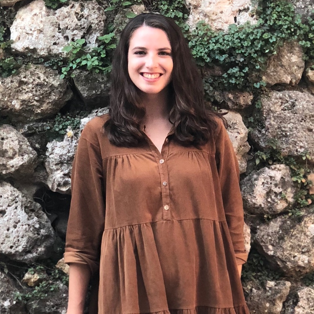 Meet your Posher, Emma